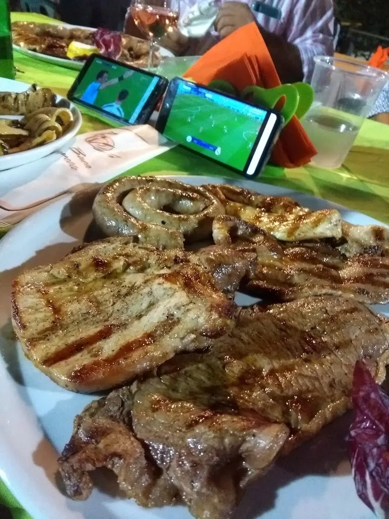 Owen Coker_Pizzeria Hakuna Matata_Cerfignano_Bewertung