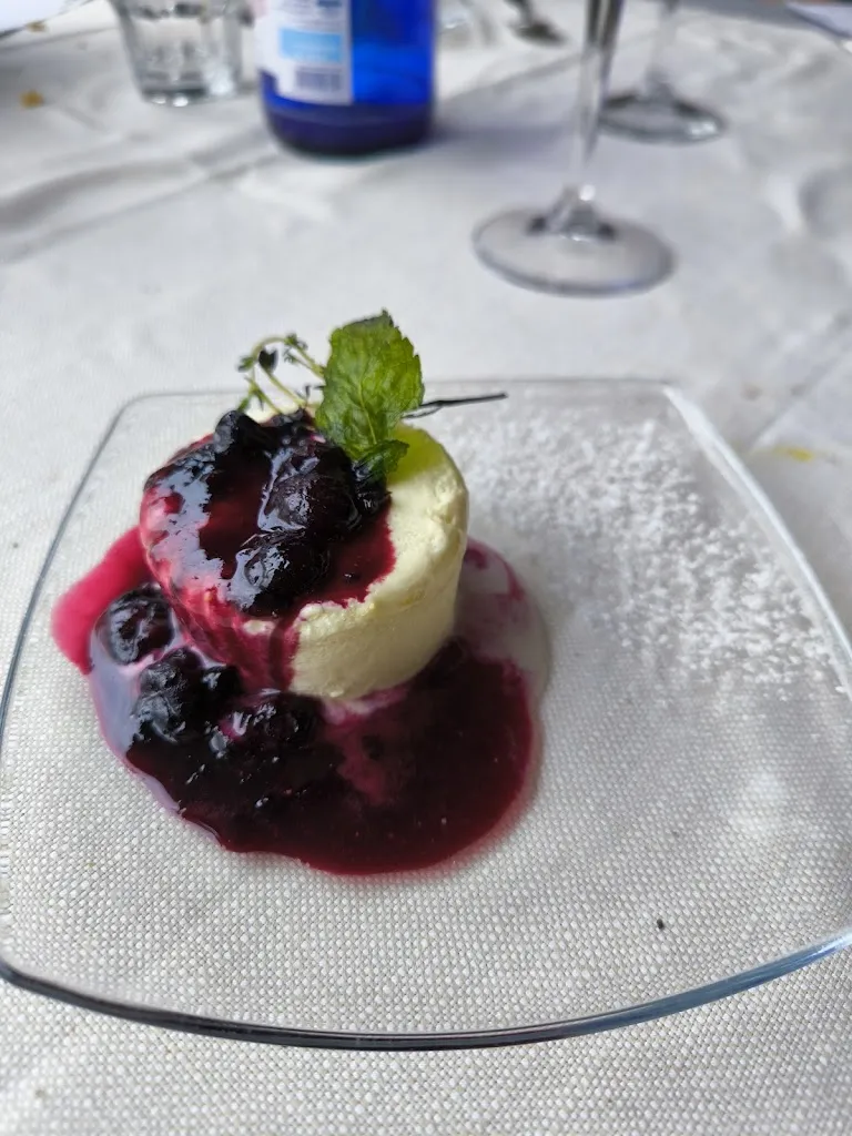 Morris F_Ristorante Cavour 2.0_Cascinette d'Ivrea_review