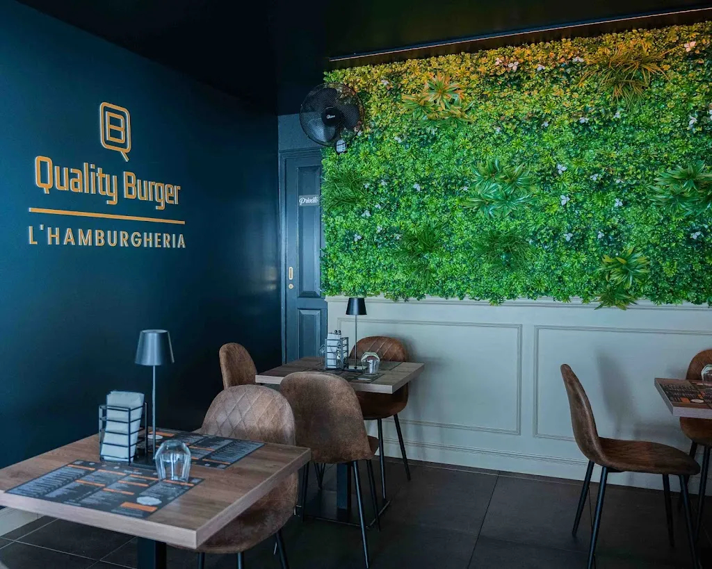 Quality Burger - L'Hamburgheria_Carmagnola_slider_image_1