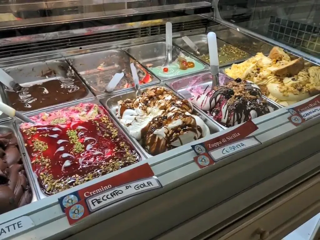 Gelateria Artigusto_Carmagnola_slider_image_1