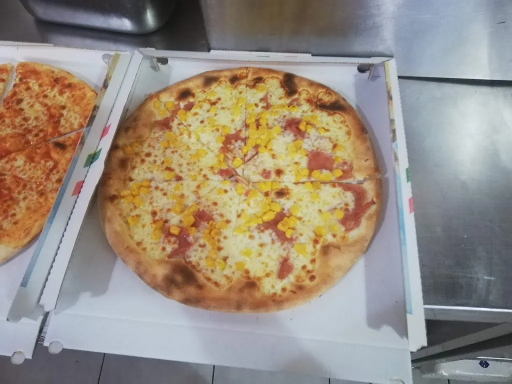 Turkish Istanbul pizza kebab Carmagnola_Carmagnola_slider_image_2