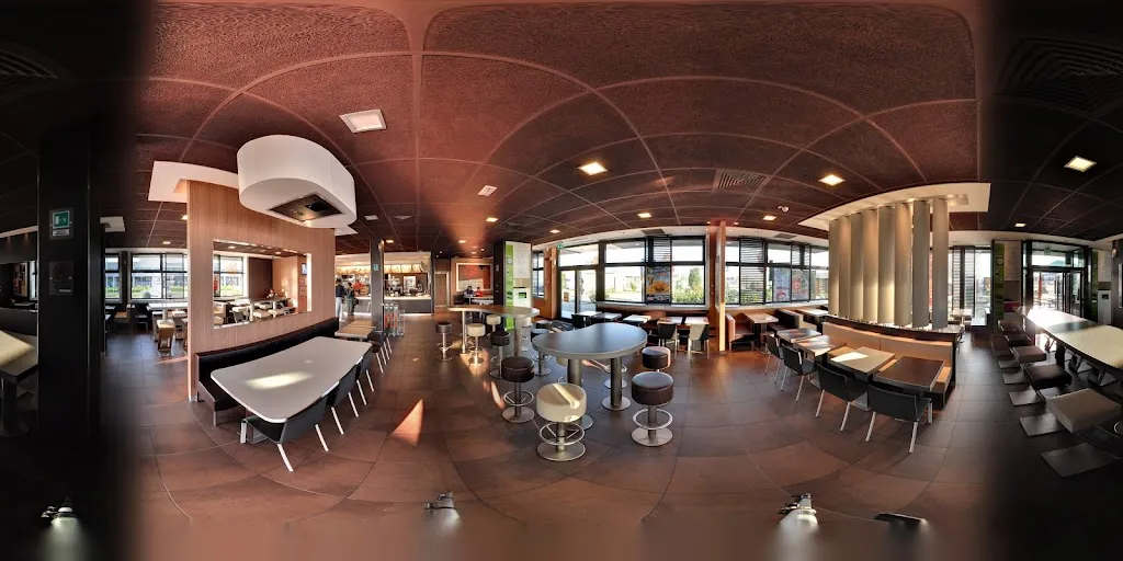 McDonald's_Carmagnola_slider_image_3