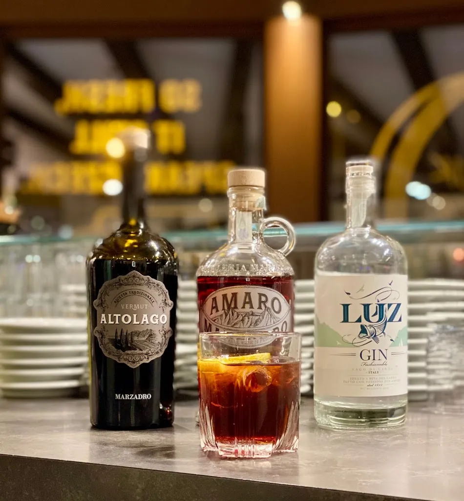 Kiosko Caffetteria Birreria_Caselette_slider_image_3