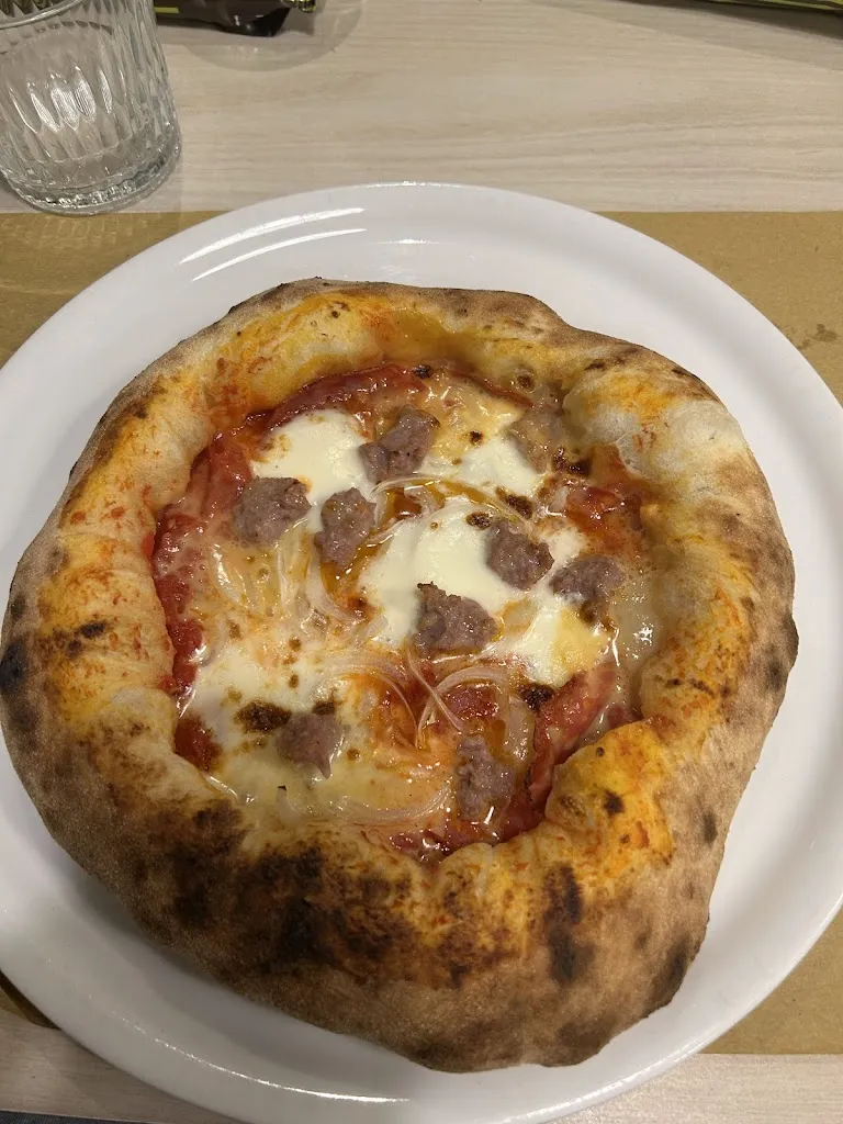 Emanuele Corno_Tatum Hosteria - Pizzeria - Farinata_Cassine_review