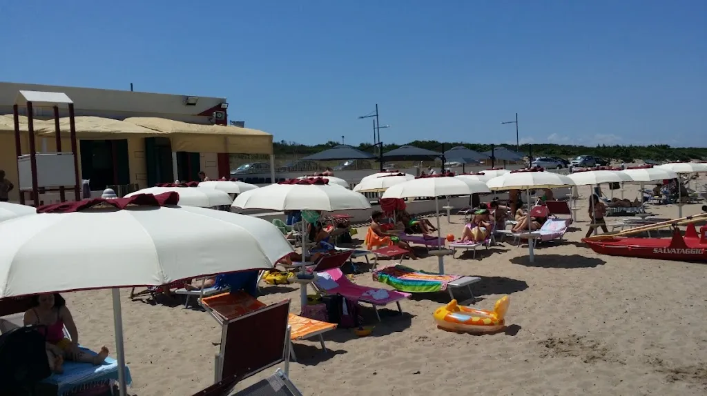 Why Not? Beach Club Bar - Pizzeria - Ristorante_Chieuti_slider_image_1