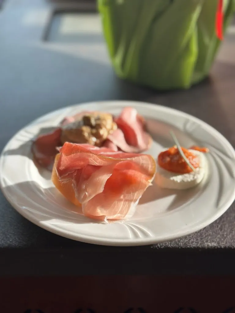 Menu_Bu&Co burger cocktail and pizza house_Castagneto Po_image_8