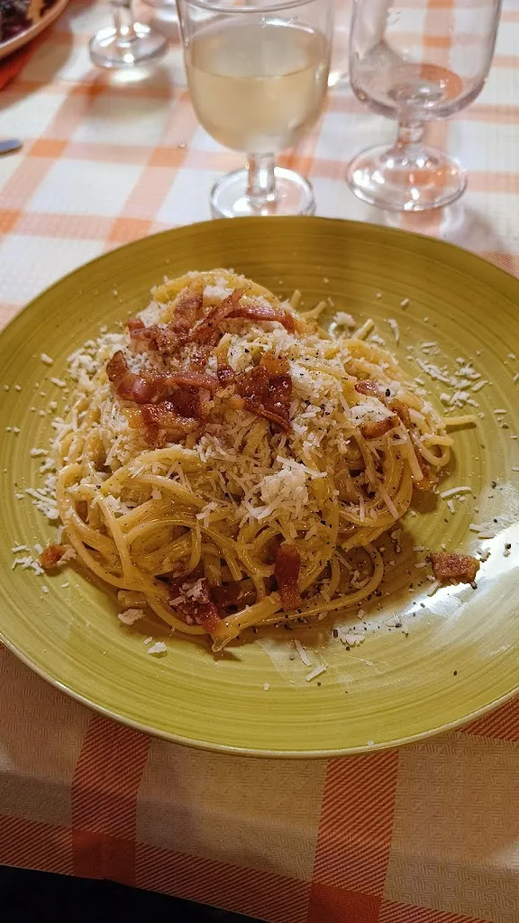 luca caucia_La Lupa_Casale Monferrato_review