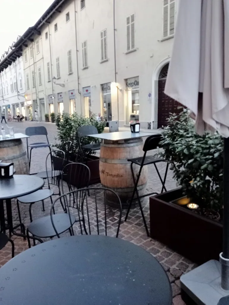 Patrizia Langone_20Store Cibo & Vino Italiano_Casale Monferrato_review