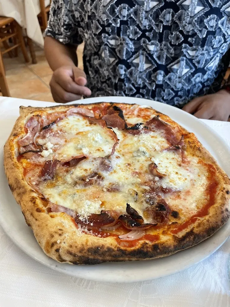 Ristorante Pizzeria Santa Lucia_Casale Monferrato_slider_image_3