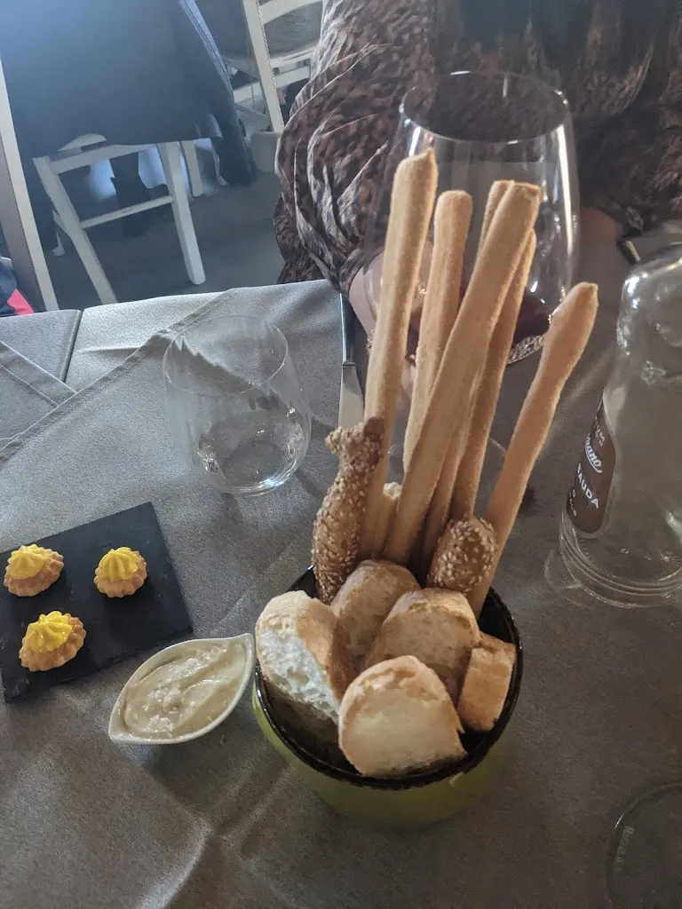 Christine Kim_Wine Story_Castagnole delle Lanze_review