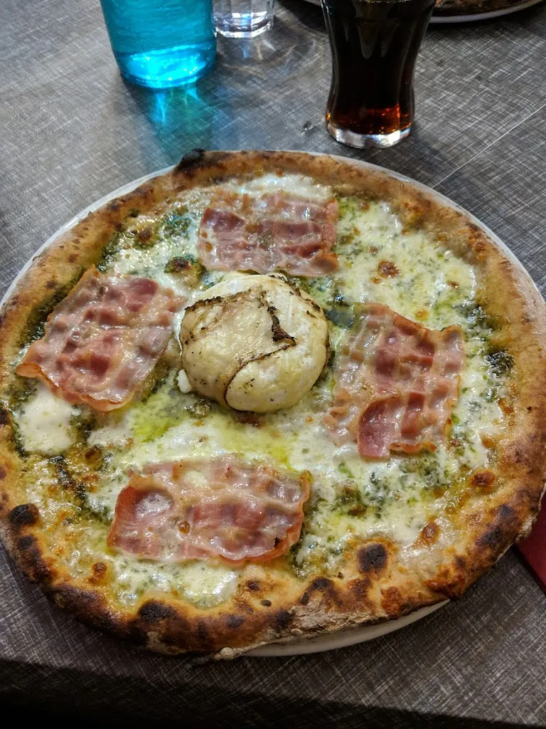 Matthew “Yusui” Tallent_Pizzeria Asso di Quadri_Castagnole delle Lanze_review
