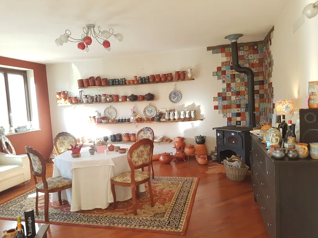 Home Restaurant "dal Ceramista" & esposizione Ceramiche Camerlo restaurant in Castellamonte