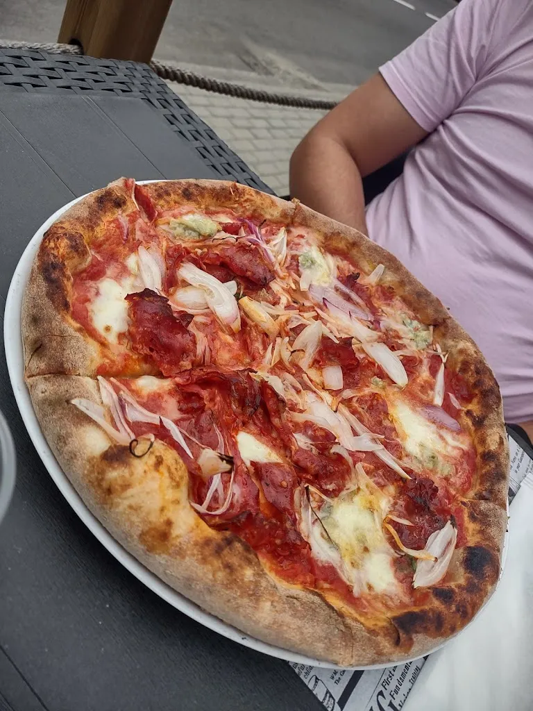 Squisipizza_Castellamonte_slider_image_3