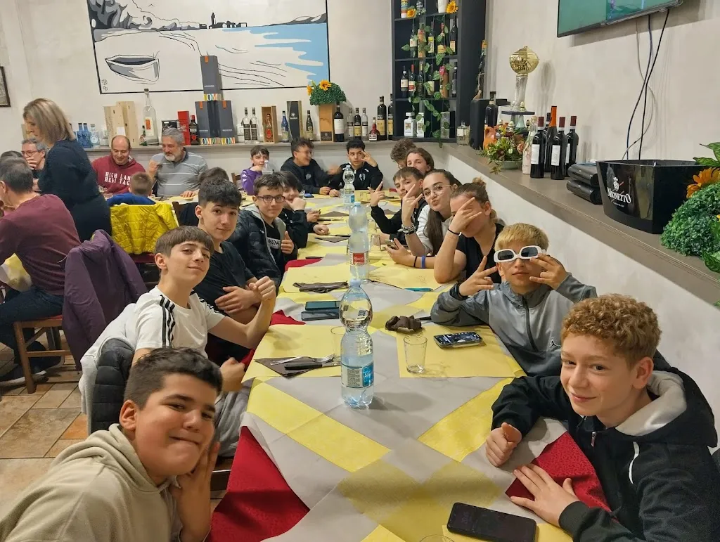 Leon bar Pizzeria restaurant in Castellamonte