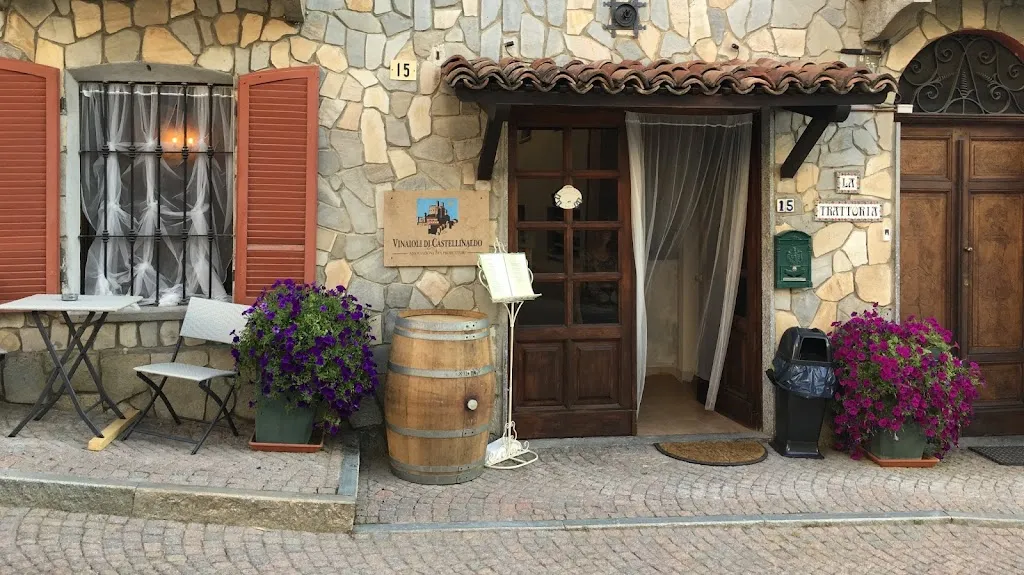 La Trattoria degli Amici restaurant in Castellinaldo
