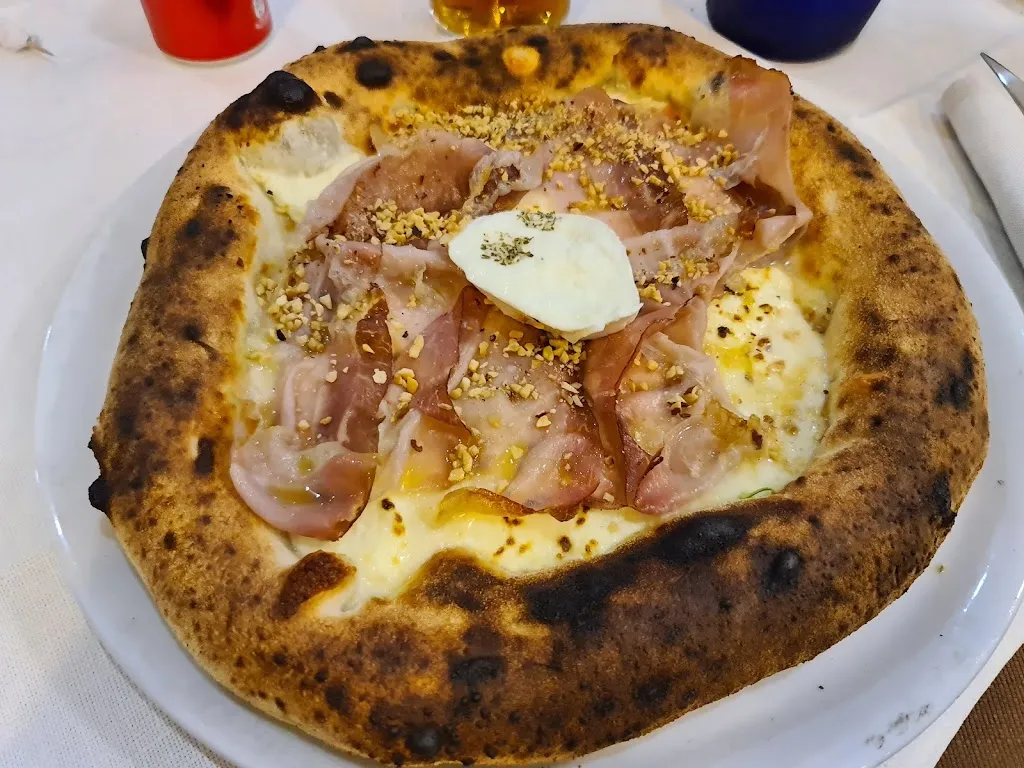 Tre Fratelli_Castello di Annone_slider_image_3