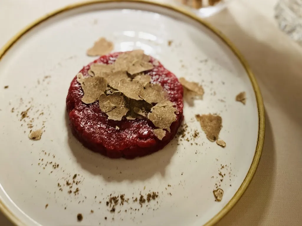 Timothy Li_Locanda in Cannubi_Castiglione Falletto_review