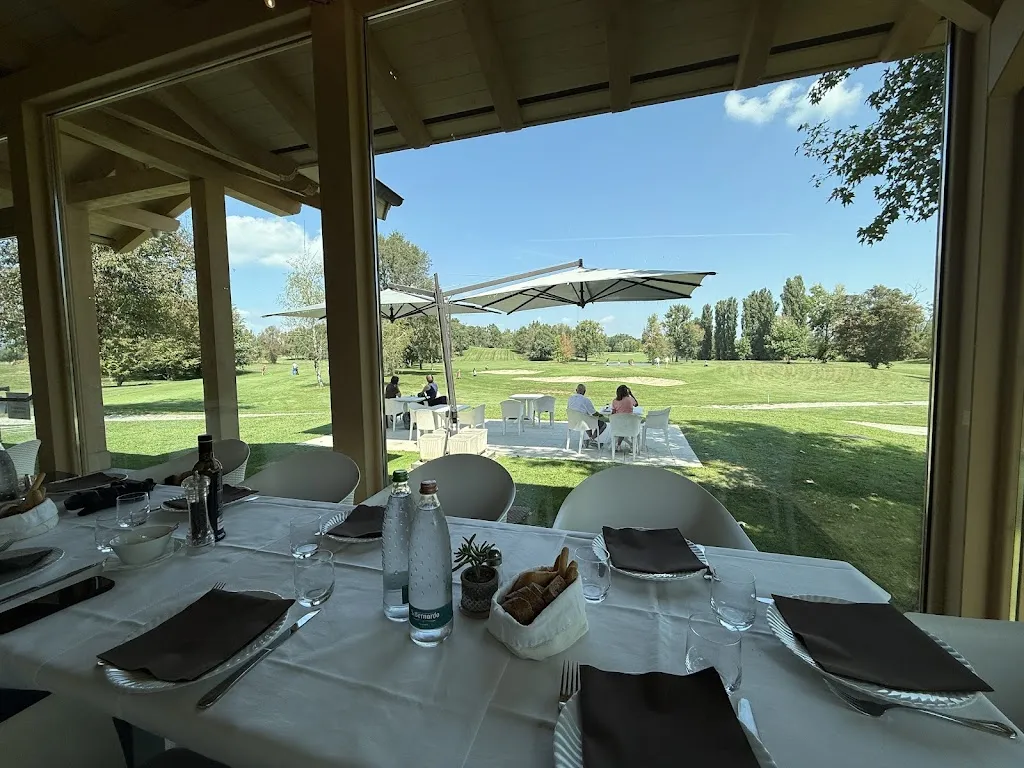 Capt. Cathy Williams_La Prateria Steakhouse & Sports Bar_Cavaglià_review