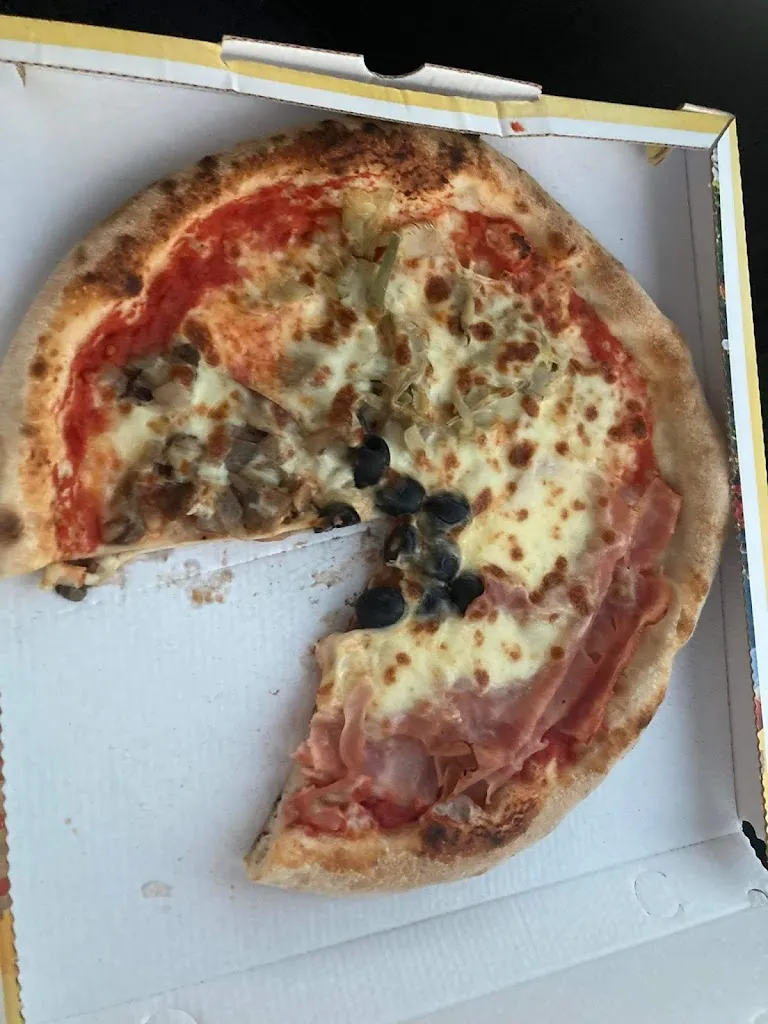 Miguel Noguera_La Plaza Pizzeria - Ristorante - Bar_Cavaglià_review