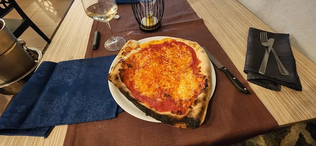 La Plaza Pizzeria - Ristorante - Bar_Cavaglià_slider_image_3