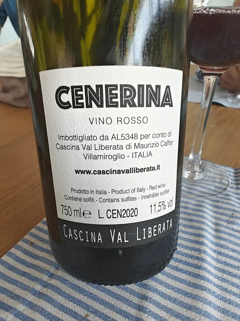 Vanessa Peroni_Enoteca Il Quartin_Cavaglià_review