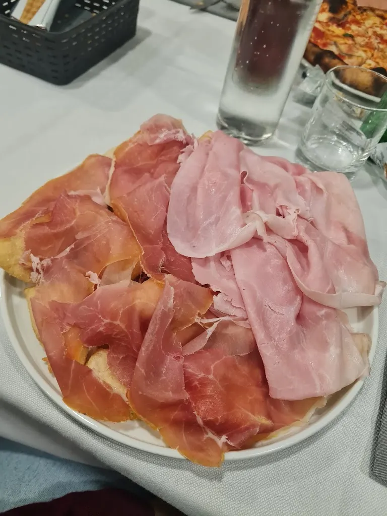 Ristorante Pizzeria Il Moro_Cavagnolo_slider_image_3