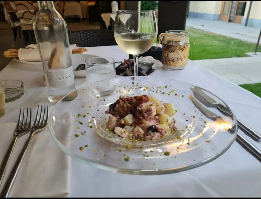 Ristorante L'Ottocento_Cavallerleone_slider_image_2