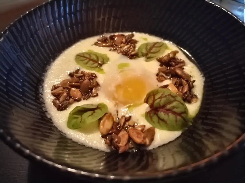 SPONTANEO Osteria e Vineria_Cella Monte_slider_image_3