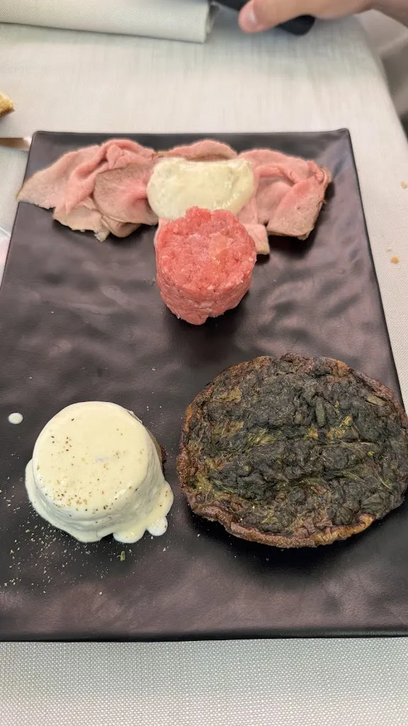 Siti Sulistyani_La Cà Nova_Cella Monte_review