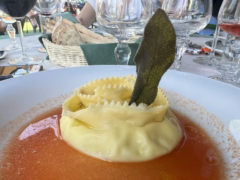 Ristorante @ Cascina Papa Mora restaurant in Cellarengo