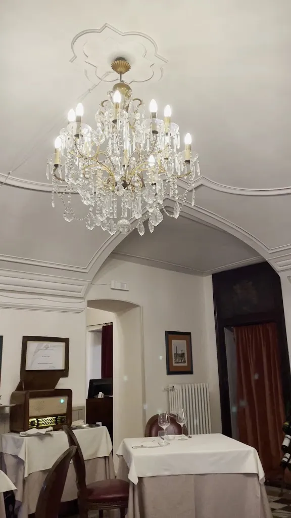 Irene Donata Ferri_Tre Camini_Ceresane-Curanuova_review