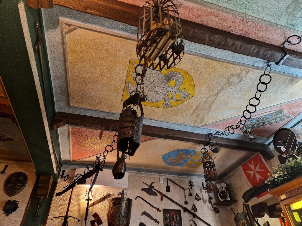 Misae_Castello_Cerreto Castello_review