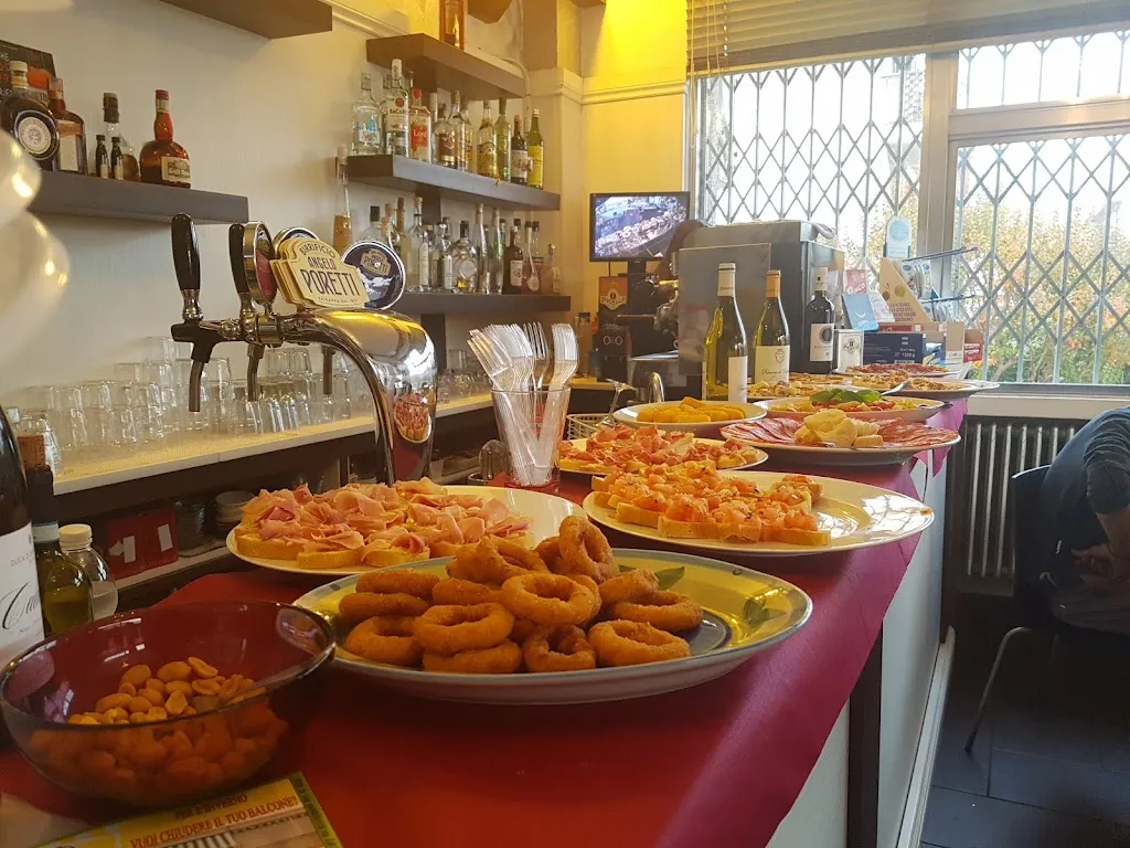 Bar Royal Trattoria Tabaccheria_Cerreto Castello_slider_image_2