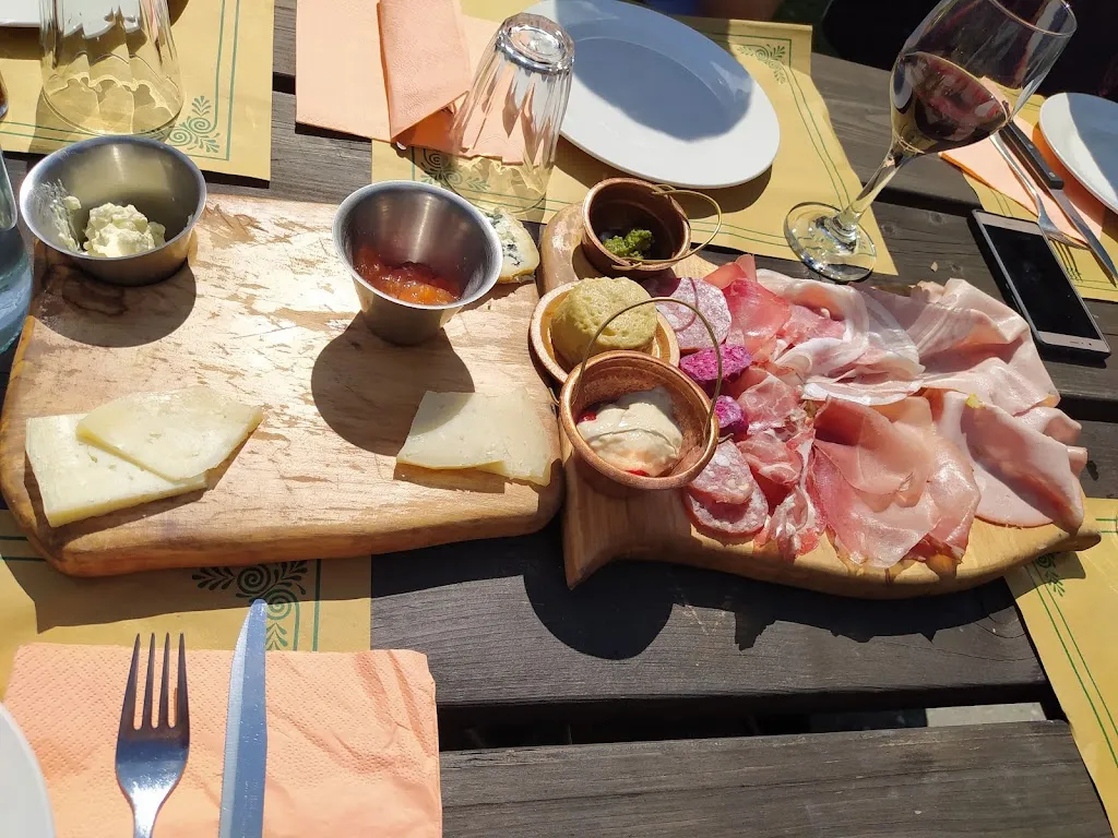 Menu_Rifugio Le Fonti Minerali - Pizzeria - Ceresole Reale - Guide Alpine Valle Dell' Orco_Ceresole Reale_image_7