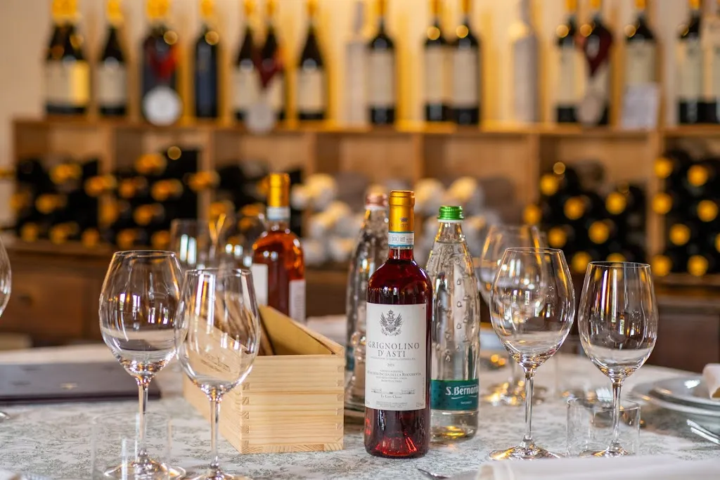 La Corte Chiusa Ristorante Agriturismo alle Cantine dei Marchesi Incisa della Rocchetta restaurant in Cerro Tanaro