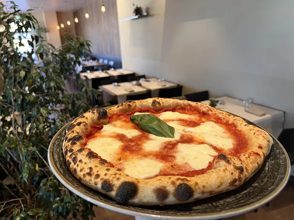 Pizzeria Ristorante La Fucina_Cervasca_slider_image_2