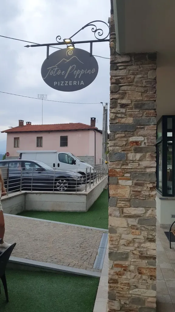 Marc Blake_Pizzeria totò e peppino ._Cervasca_review