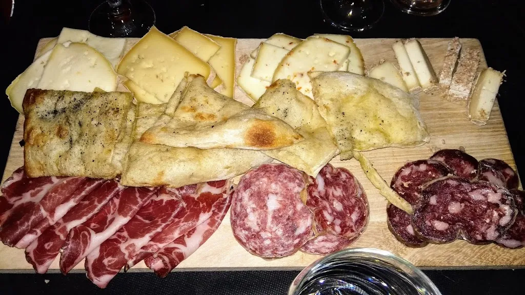 The Royal Crow_Chialamberto_slider_image_3