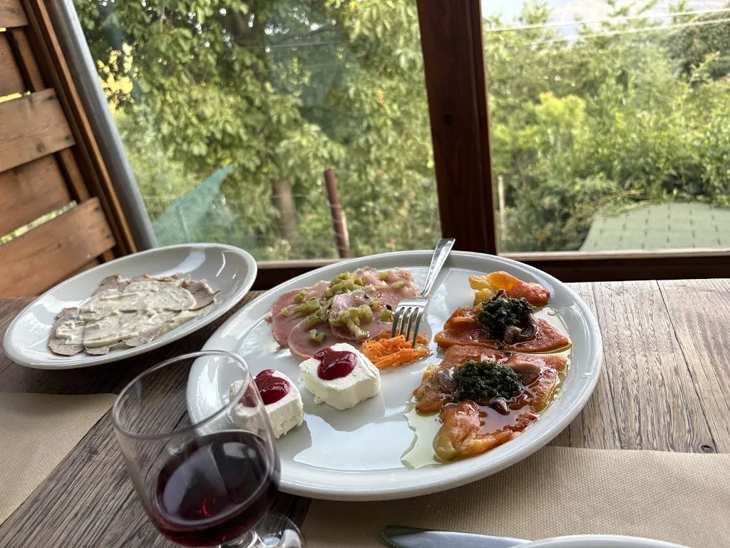 Trattoria L'Osto Ed Pavajon_Chianocco_slider_image_3