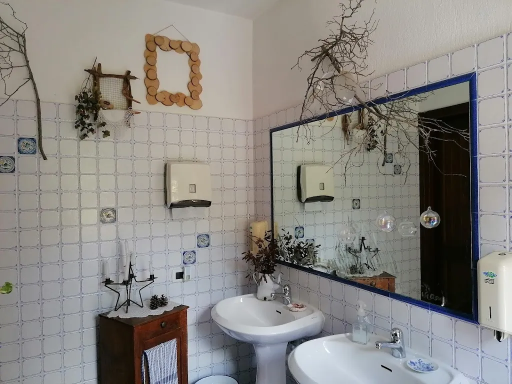 Jayne Brown_Osteria La Canonica_Chiesa di Macra_review