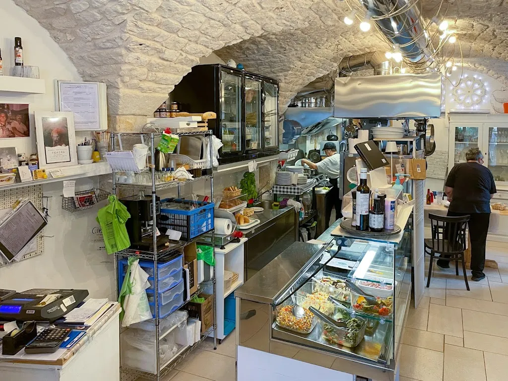 Angolo food bistrot restaurant in Ceglie Messapica