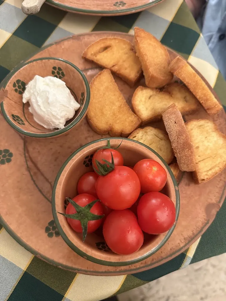 Denis Hristev_Zitto e Mangia_Ceglie Messapica_review