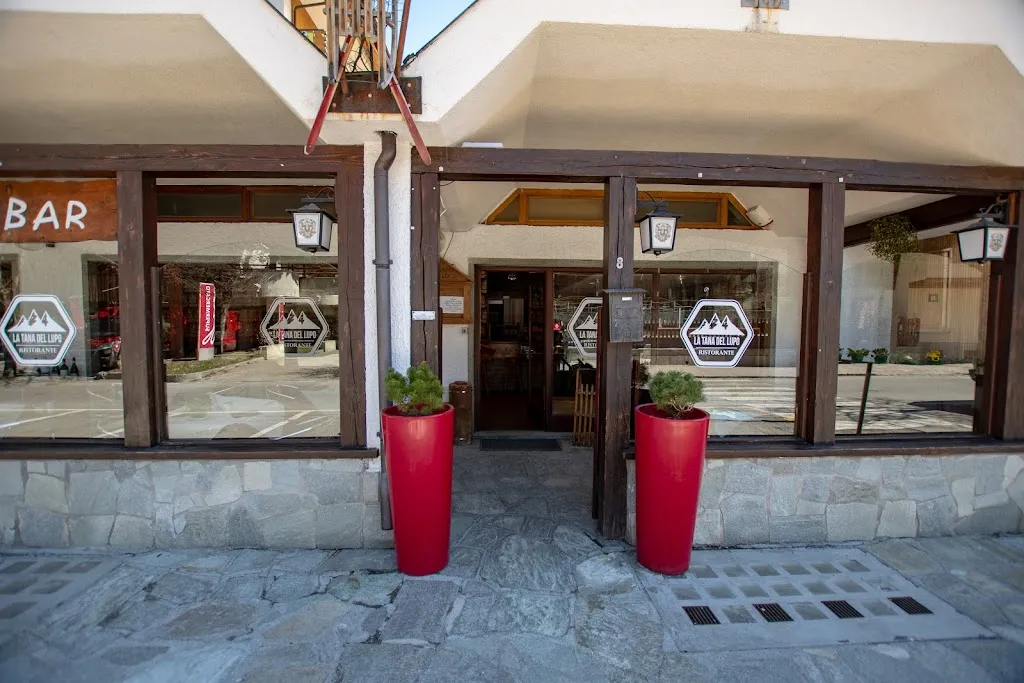 La Tana del Lupo_Cesana Torinese_slider_image_1