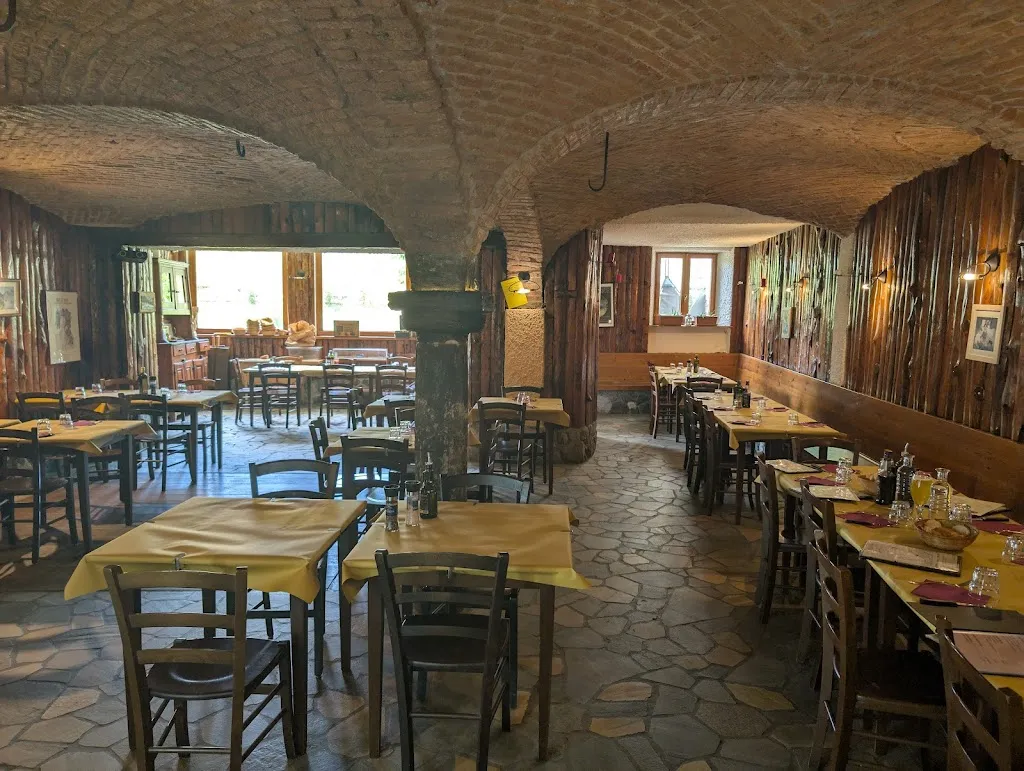 Da Serafina restaurant in Cesana Torinese