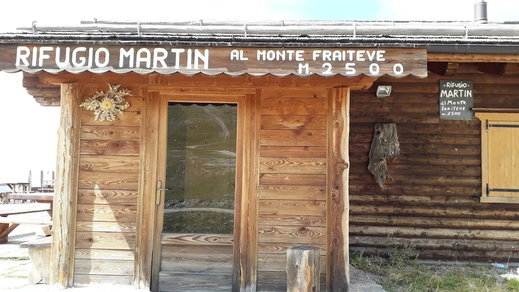 Rifugio Martin restaurant in Cesana Torinese