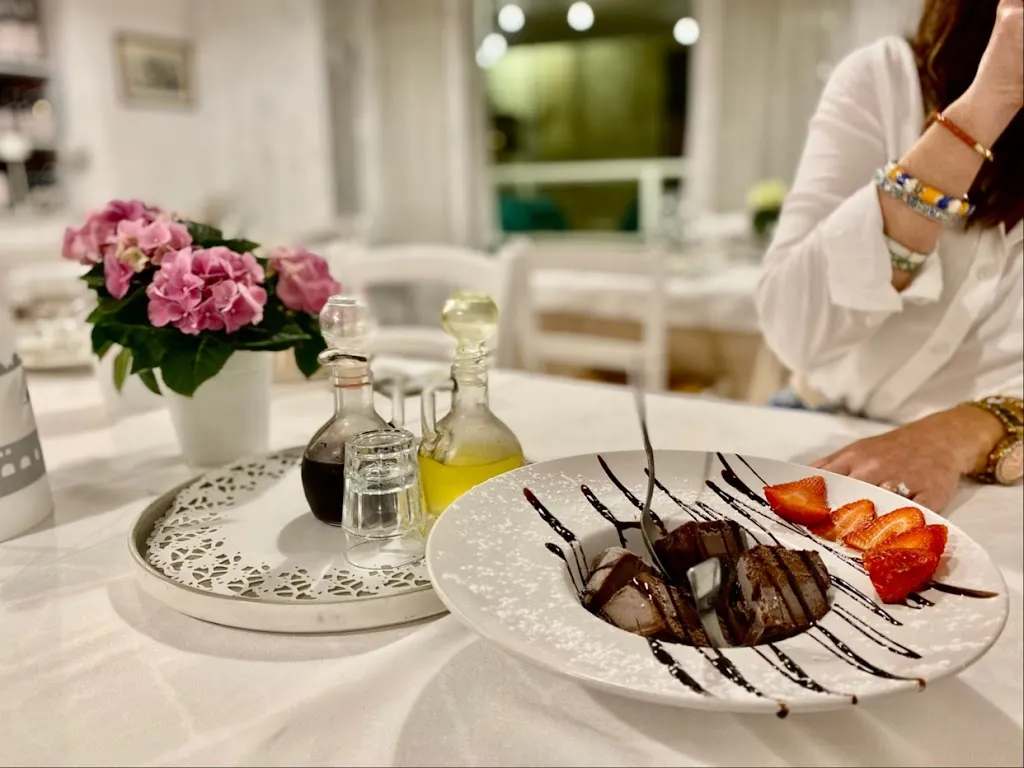 Kobe Ofori-Atta_Taverna Dei Domenicani Srl_Ceglie Messapica_review