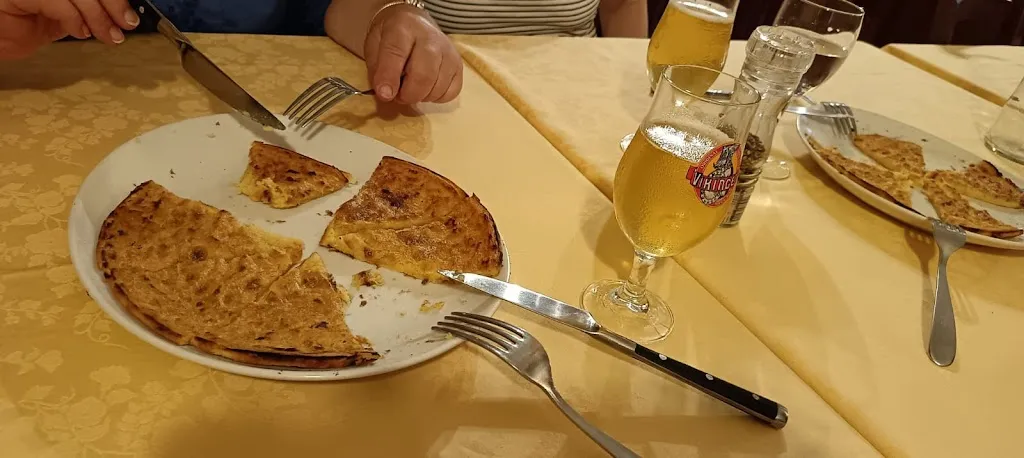 Pizzeria Petra_Chiomonte_slider_image_3