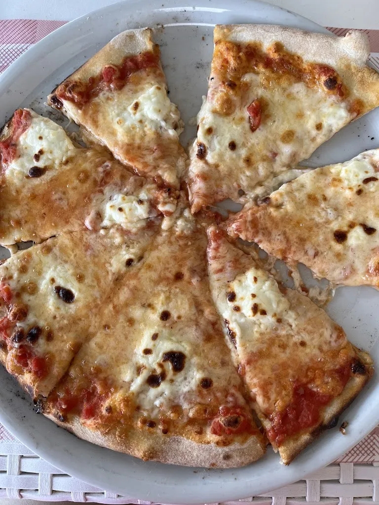 Ristorante Pizzeria Charlie_Chiusa di San Michele_slider_image_3