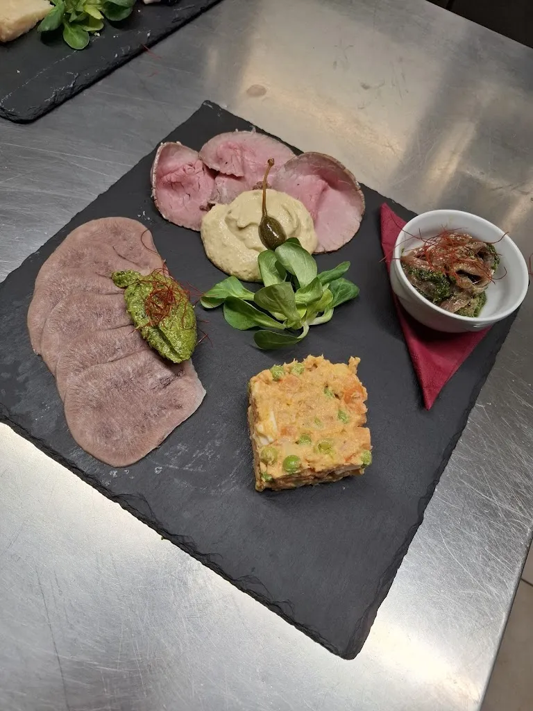 Ristorante al Castello_Cigliè_slider_image_2