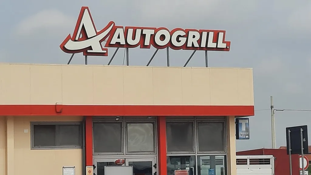 Autogrill Cigliano Nord_Cigliano_slider_image_1